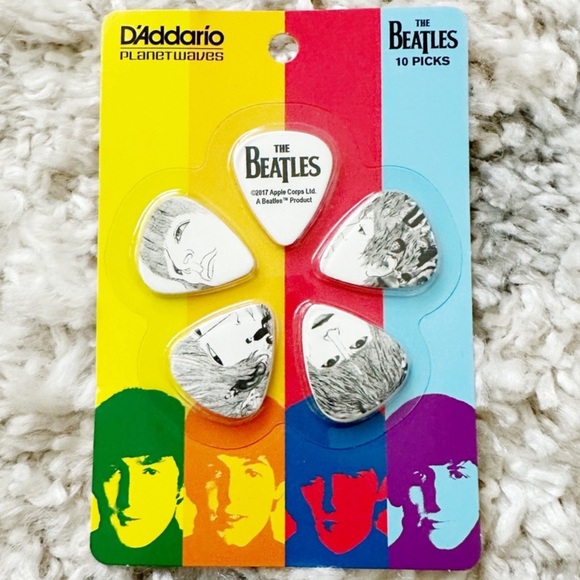 The Beatles Guitar Picks - Picture 1 of 6